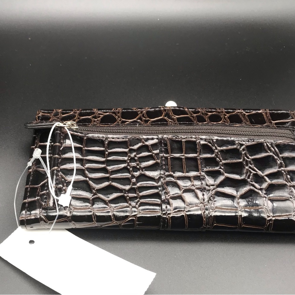 NY & CO BROWN WALLET NWT - Picture 3 of 10